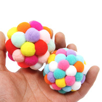 Игрушка - шарик для кошек ИГРУЛИК, разноцветный, микс 2 цвета, d-6см (пакет с подвесом)
