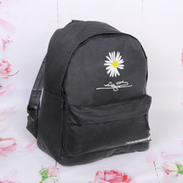 Рюкзак женский Manheten, цвет черный, Высота рюкзака 36 см, ширина 28 см, глубина 14 см.